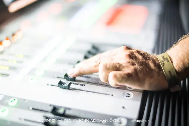 Event, people and live-music photography by Aquinox Media